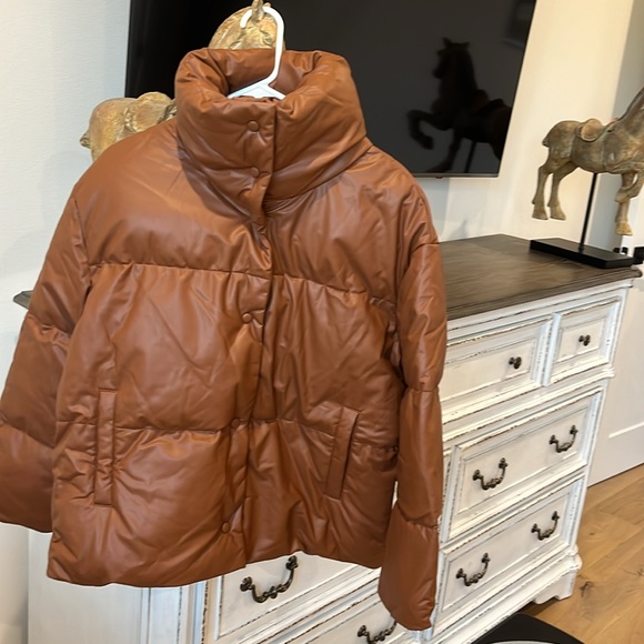 ๐ฝSale๐ฝBagatelle NYC Faux Leather Puffer Jacket - Picture 10 of 15